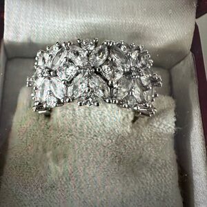 Ladies ring size 8